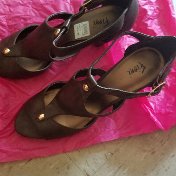 Wine - Picture 2 of 3